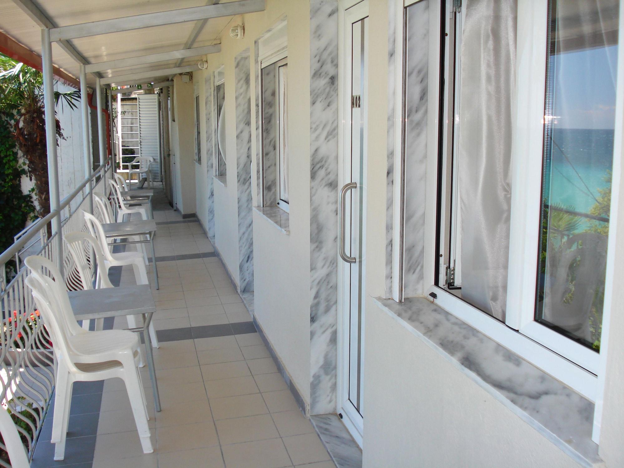 Alkyonis Hotel 3*